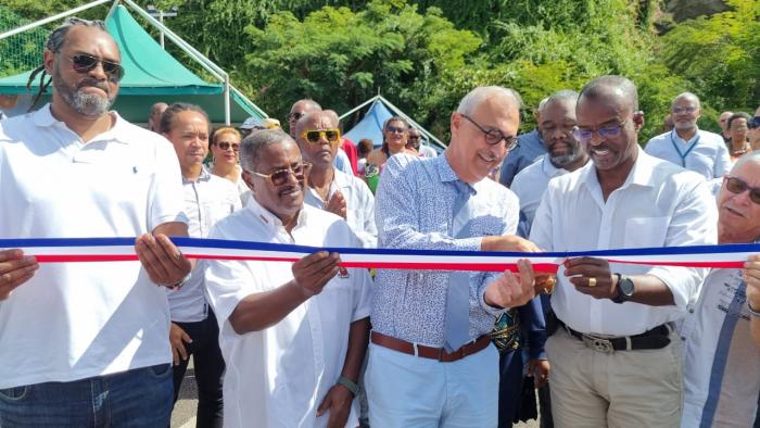 Le plateau sportif Roger Salnot a été inauguré à BasseTerre